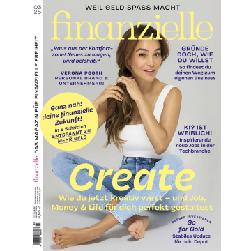 Verona Pooth im Schneidersitz